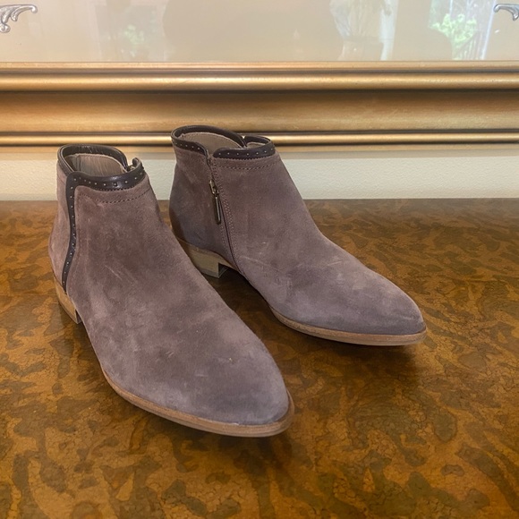 Italeau Miranda Waterproof women’s brown suede ankle boot with studded accents - Picture 6 of 11